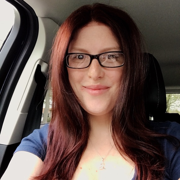 Meet your Posher, Rachel - Picture 3 of 3